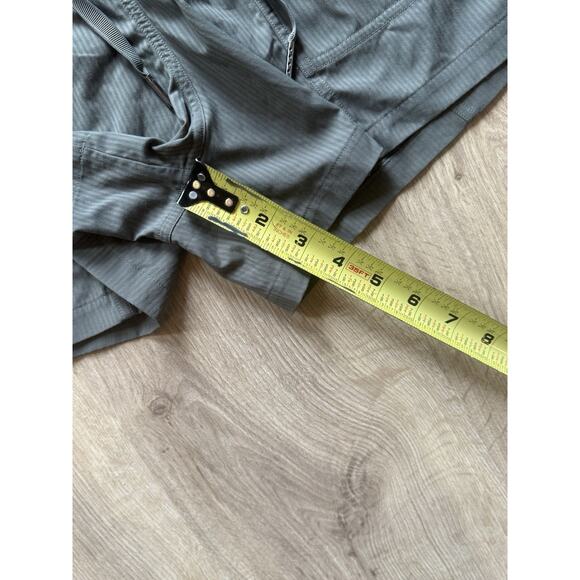 Lululemon Dance Studio High-Rise Short 3.5" Lined Size 6 Army Green -LW7CCGS - Picture 4 of 6